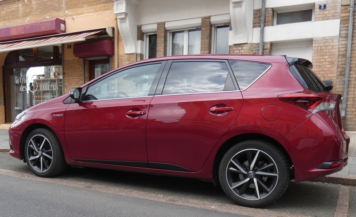 Toyota Auris — 14